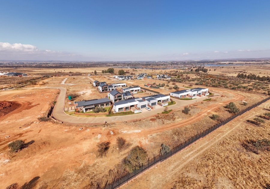 To Let 3 Bedroom Property for Rent in Helderzicht Eco Estate North West